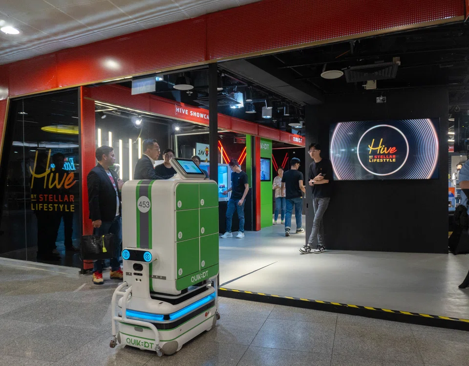 Located at Esplanade MRT station, Hive 2.0 showcases innovative technology and retail concepts.