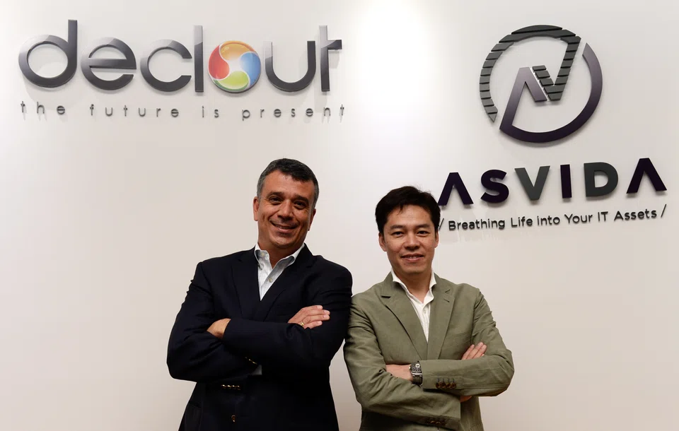 Technology incubator DeClout has made a mandatory cash offer for IT solutions provider Procurri Corporation, after it purchased 3.9 million shares in the company through a married deal and triggered a need for a compliance offer. 
