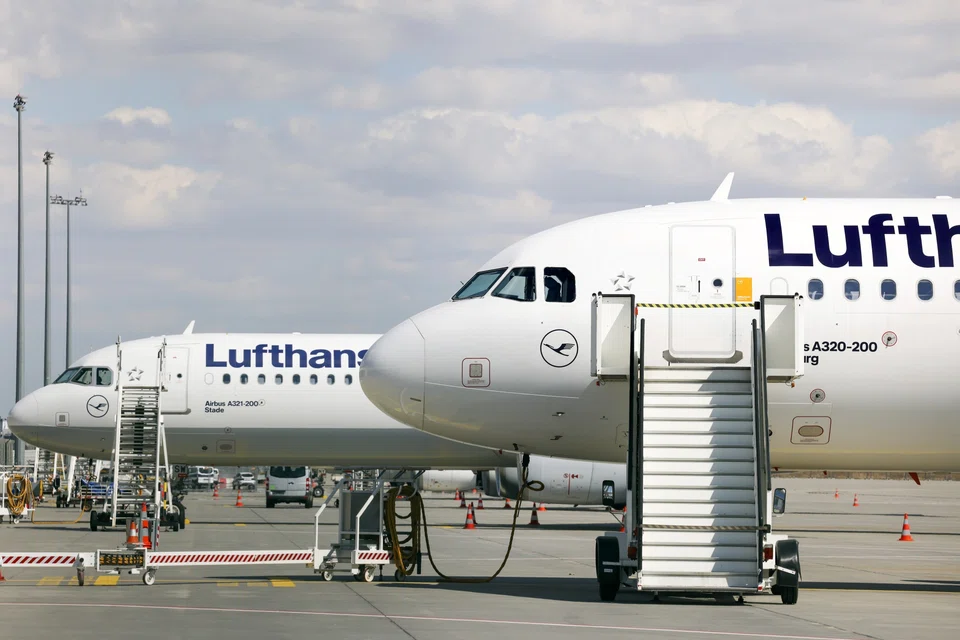 Lufthansa last November repaid the last of its 9 billion-euro bailout ahead of schedule, enabling the government to pare its stake at a significant profit.
