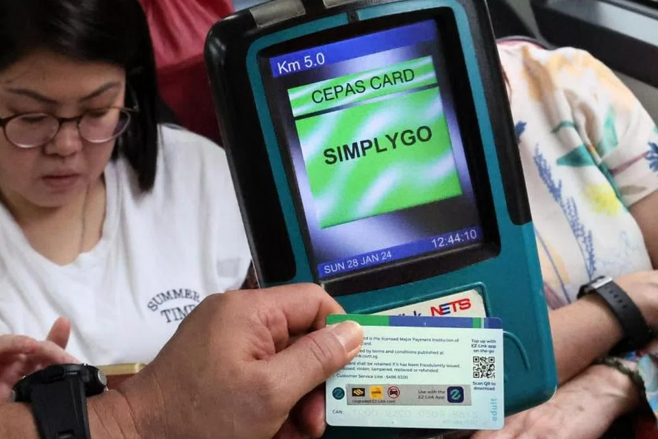 LTA will add more card readers to MRT stations and bus interchanges to allow SimplyGo users to check their card balances if they do not use the app. 