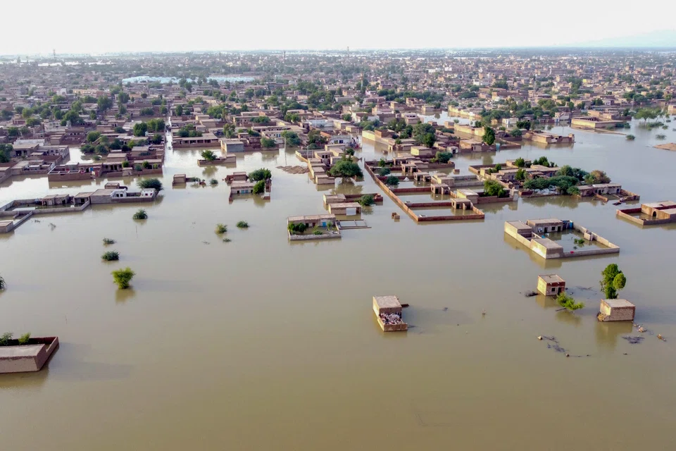 Aon estimates 1,739 lives were lost in Pakistan’s monsoon floods and over 33 million people were affected.