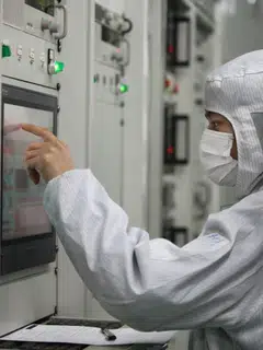 The joint venture brings together Nanofilm Vacuum Coating (Shanghai),  Shenzhen Everwin Precision Technology and Shanghai Hongshi Enterprise Management.  