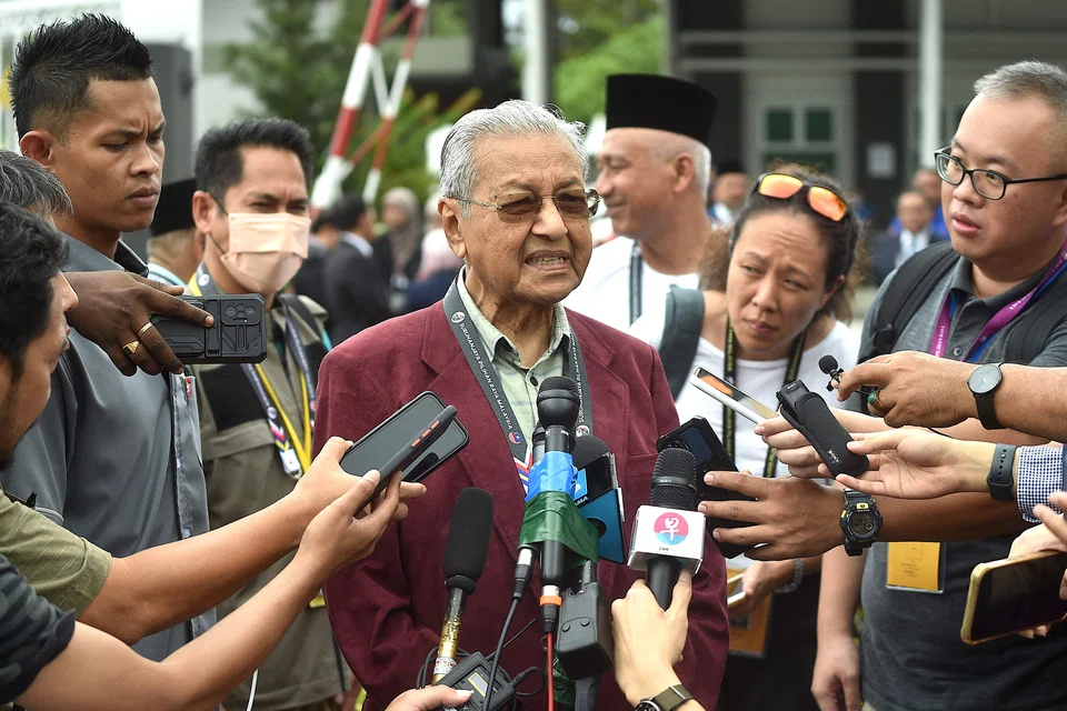 In Langkawi, Mahathir told reporters that he stood a “good chance” of winning and laughed off suggestions he should retire.
