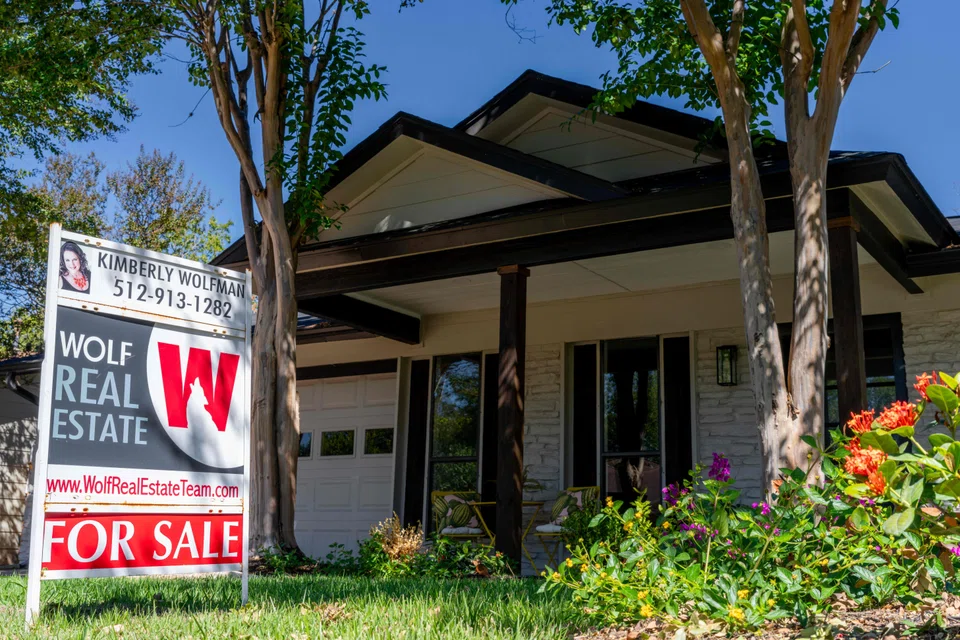 Homeowners are willing to sell their existing homes and take on higher-interest mortgages if they find a property in a more affordable area or their dream home became available, the survey shows.