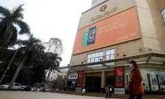 Vincom Retail, Vietnam’s biggest shopping mall operator, which is nearly 60 per cent controlled by Vingroup, commands a market value of US$2.8 billion.