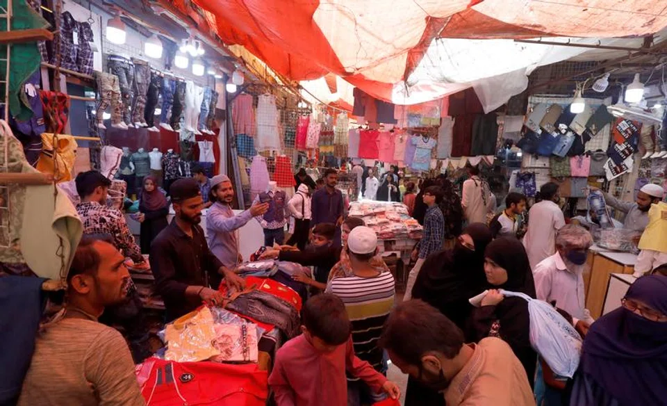 Markets in major Pakistani cities traditionally remain open late into the night, in most cases up to 11.00 pm, as shoppers usually get out in the evenings.