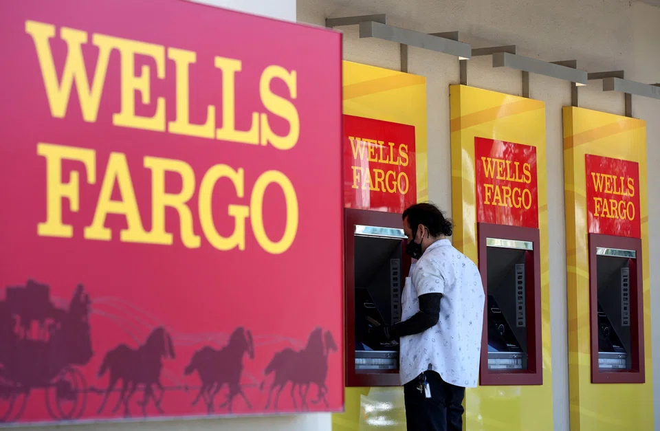 The SEC said it charged Wells Fargo Clearing Services and Wells Fargo Advisors Financial Network for overcharging more than 10,900 investment advisory accounts more than US$26.8 million in advisory fees.