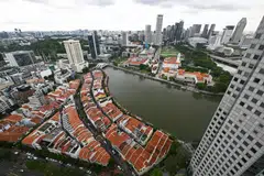 Located at 20 Havelock Road, Central Square is a 99-year leasehold commercial and residential development in the Singapore River precinct.