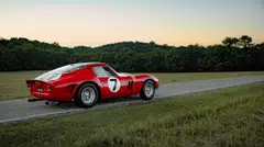 Painted scarlet and bearing a No 7 racing livery, the car is special because it is the only Ferrari GTO example originally equipped with a four-litre engine and the only factory GTO Tipo 1962 to have been raced by Scuderia Ferrari.