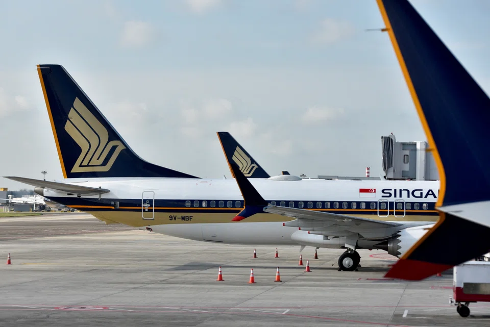 SIA on Friday swung to a second-quarter profit and declared its first dividend in three years as international borders reopened and travel demand rebounded. 