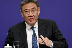 Chinese Commerce Minister Wang Wentao will visit France starting April 7 and will be accompanied  by representatives of BYD, SAIC and Geely.