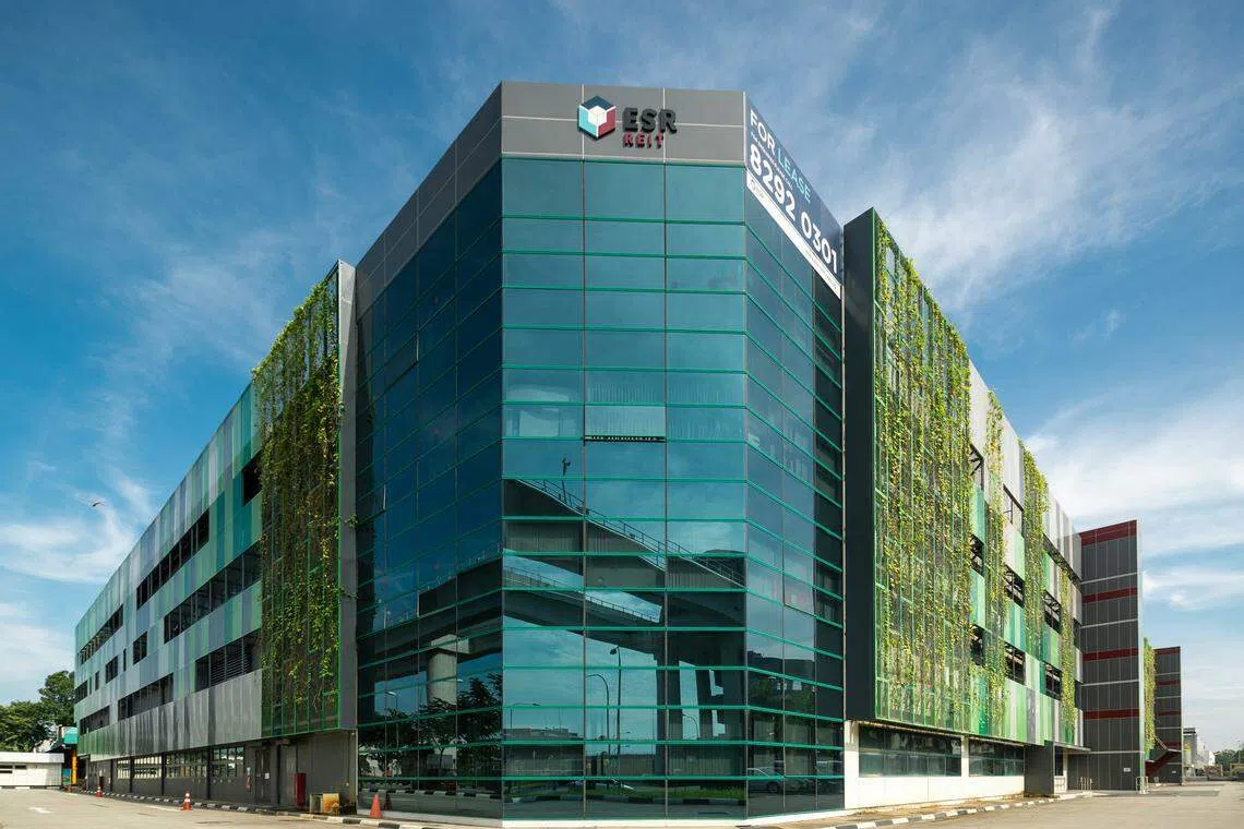 UNITS of ESR-Logos Reit (E-Log Reit) began trading on the Singapore Exchange (SGX) on Thursday (May 5) morning at S$0.395.