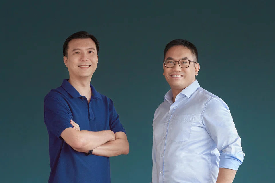 Handshakes founders Charles Poon (left) and Daryl Neo were former regulators at the Singapore Exchange, where they experienced first-hand the difficulty of discovering connections between persons and companies.