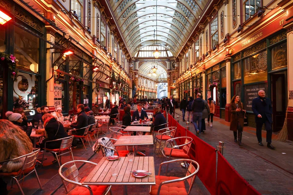 Eating out, takeaways and clothing were the things people said they’d cut first, pointing to weaker demand for retailers and hospitality firms in 2023. 