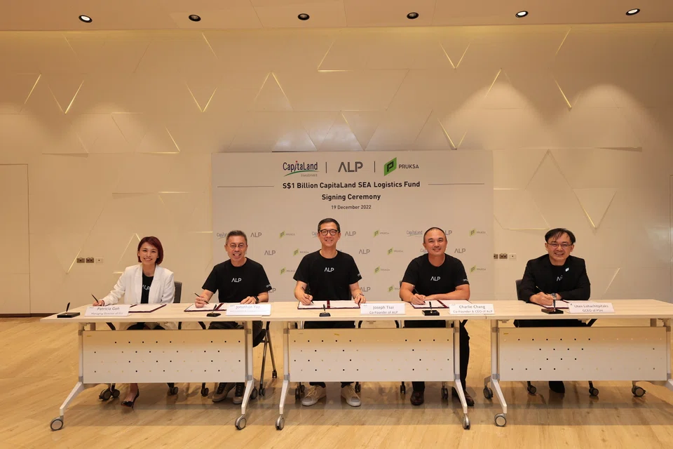 From left: Patricia Goh, CLI South-east Asia managing director; Jonathan Yap, CLI listed funds chief executive officer; Joseph Tsai, co-founder of ALP; Charlie Chang, co-founder and CEO of ALP; and Uten Lohachitpitaks, PSH group CEO.