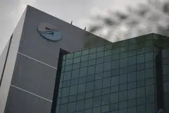 Delivery workers whose annual gross income exceeds S$50,000 should claim tax deductions based on the actual allowable business expenses incurred, says Iras.