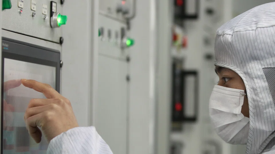 Nanofilm specialises in advanced materials and coatings. It has closed at S$1.46 with 3.6 million shares transacted on Thursday.