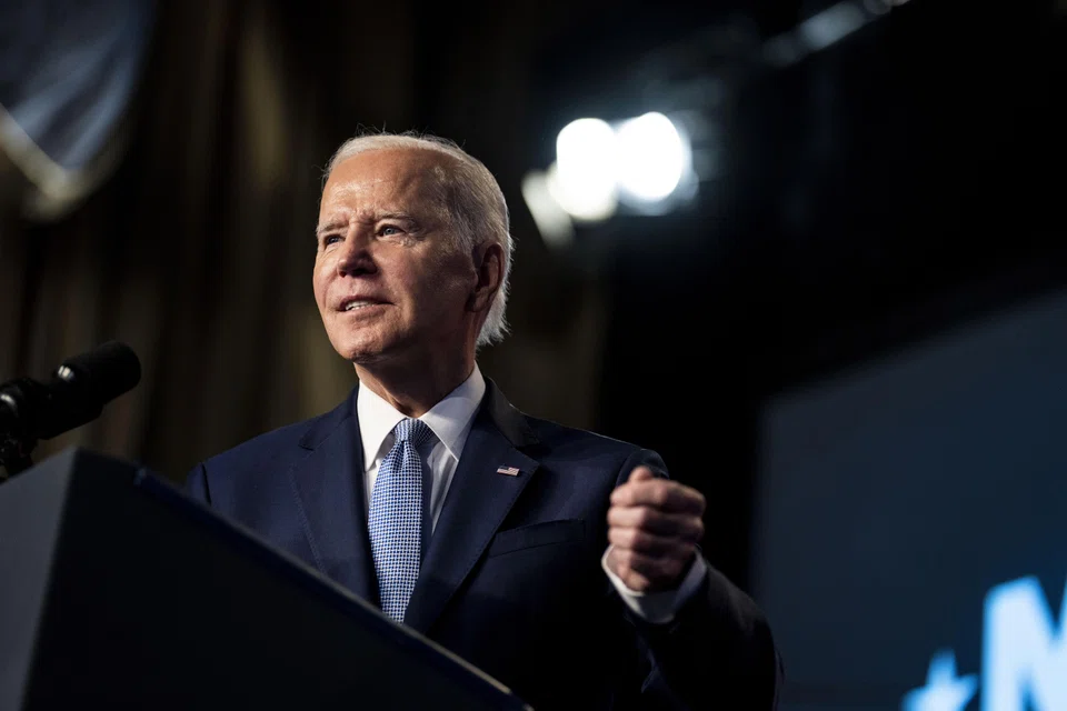 In America, money makes the campaigns go around, and a candidate can even be measured by his or her ability to attract political donations – the theory being that if enough influential people are willing to donate, that person is a winner.