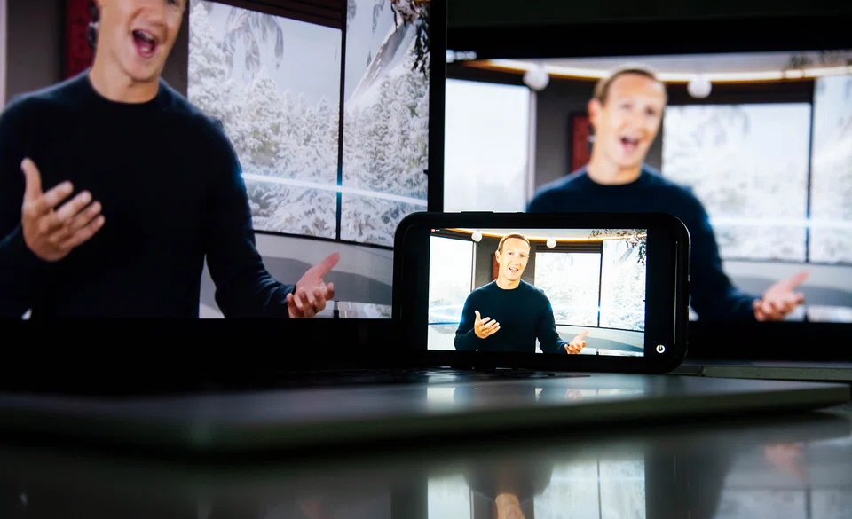 Mark Zuckerberg said he plans to invest heavily in his company's metaverse ambitions and that will mean losing "significant" amounts of money on the project in the next 3 to 5 years. 