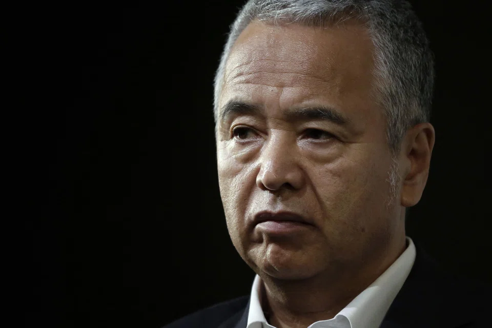 Akira Amari, a former Liberal Democratic Party minister of economy, trade and industry, says: “The United States is being strict, but there is a question of whether we have to match exactly that. What we do share is a recognition of the concern over the equipment."