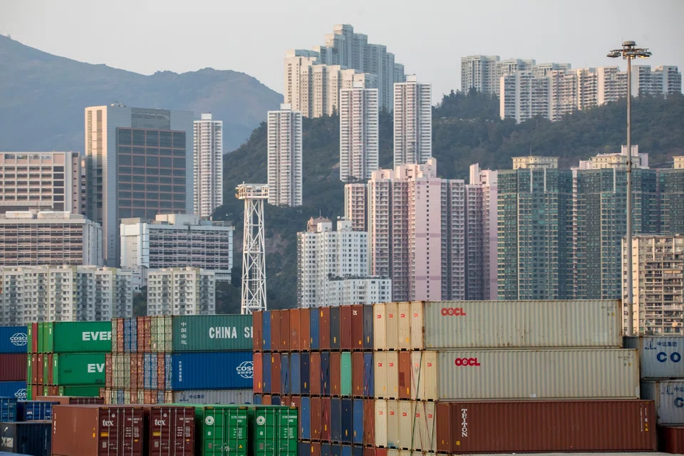 Overseas shipments fall 5.3 per cent from a year earlier to HK$380 billion.