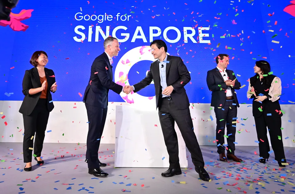 Scott Beaumont, president of Google Asia-Pacific (left) with Deputy Prime Minister Lawrence Wong at the Google for Singapore event.