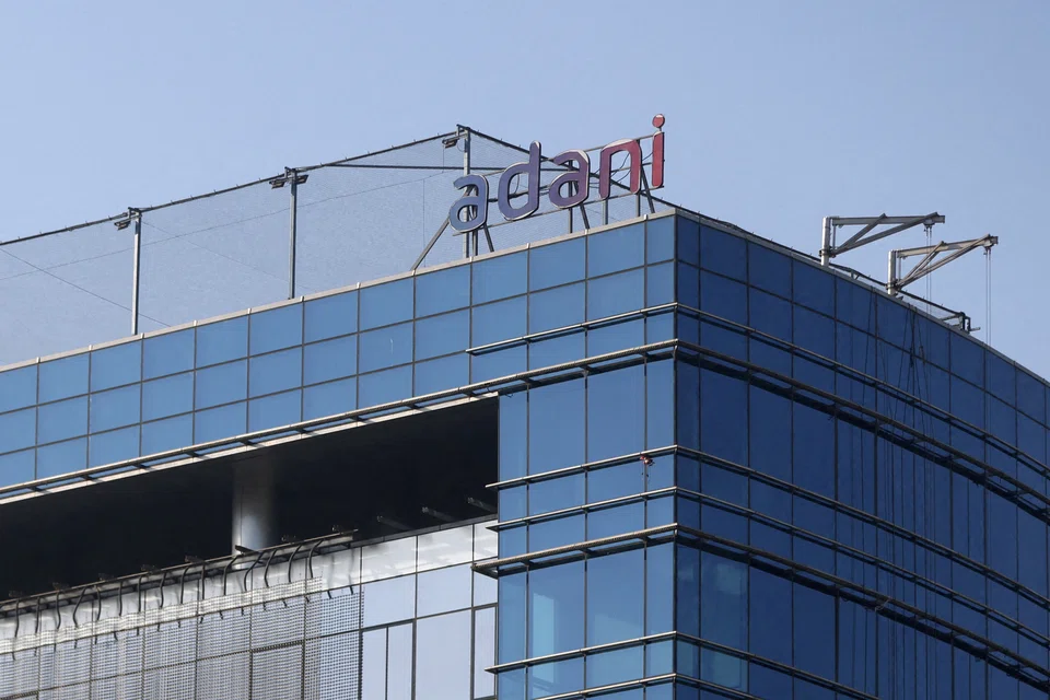 The group’s Ebitda rose more than 60 per cent to US$2.3 billion in the third quarter ended Dec 31 with a bulk of that coming from the transport, infrastructure and energy units of the conglomerate. 