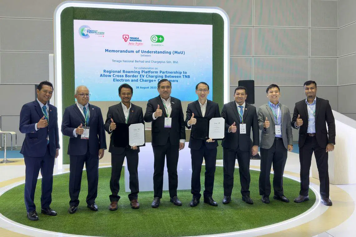 From left: Tenaga Nasional Berhad (TNB) chief retail officer Kamal Arifin A Rahman; TNB chief global business solution officer Ahmad Hushairi Ibrahim; TNB EV program director Wan Ahmad Zam Zam Wan Abd Wahab; Malaysia Minister for Transport Anthony Loke; Charge+ chief executive officer Goh Chee Kiong; TNB chief operating officer Ir Megat Jalaluddin Megat Hassan; Charge+ Malaysia sales leader Aaron Tay; and Charge+ Malaysia technical leader Jahyaviknes Shan. 