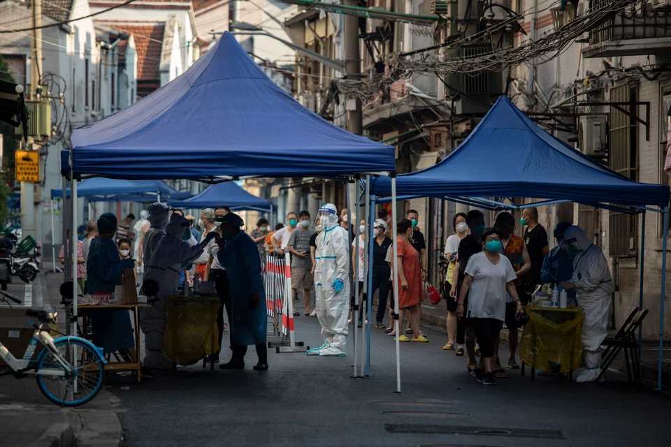 The delay in meeting payments underscores the mounting cost - financially, economically and socially - of President Xi Jinping’s strict approach to stopping the spread of Omicron subvariants.