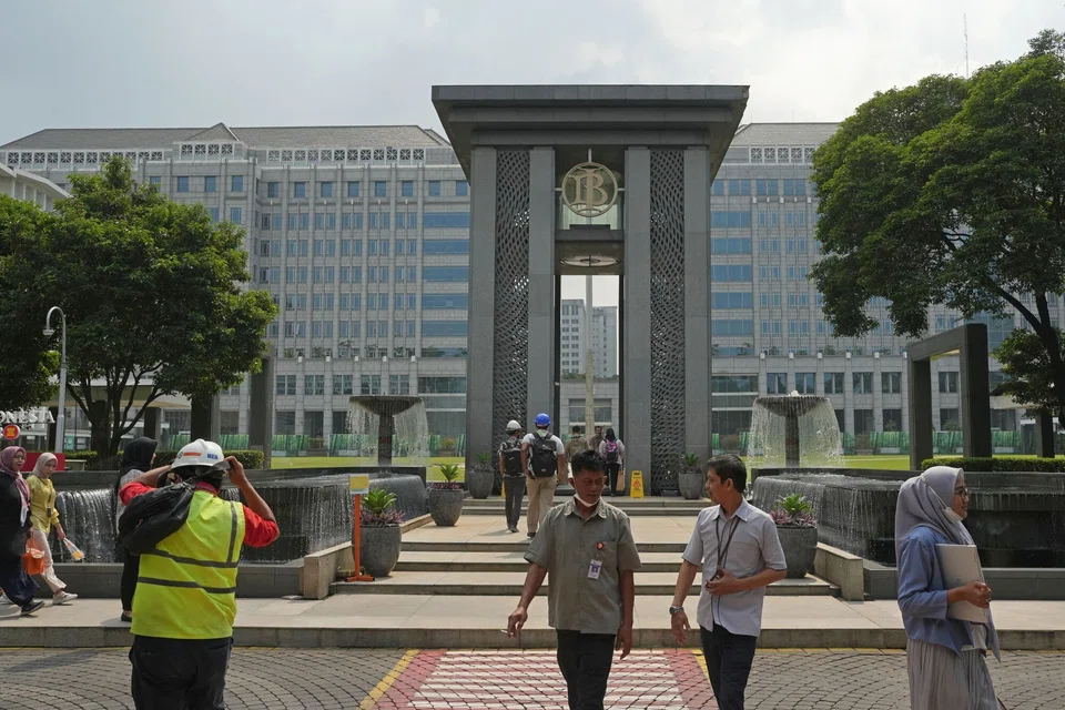 Parliament’s financial committee approved Bank Indonesia's (top) planned 9.8 per cent stake, worth about 40 billion rupiah (S$46 million), in the central counterparty clearing house.