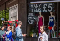 The UK economy faces stagnation next year and could easily fall into recession, the Confederation of British Industry warned on Monday.