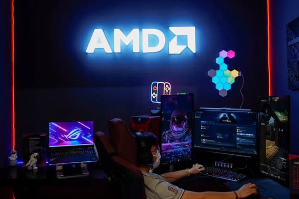 Advanced Micro Devices (AMD) gave a strong sales forecast for the current quarter, indicating that the chipmaker continues to make strides in its most lucrative market: data-centre processors. 