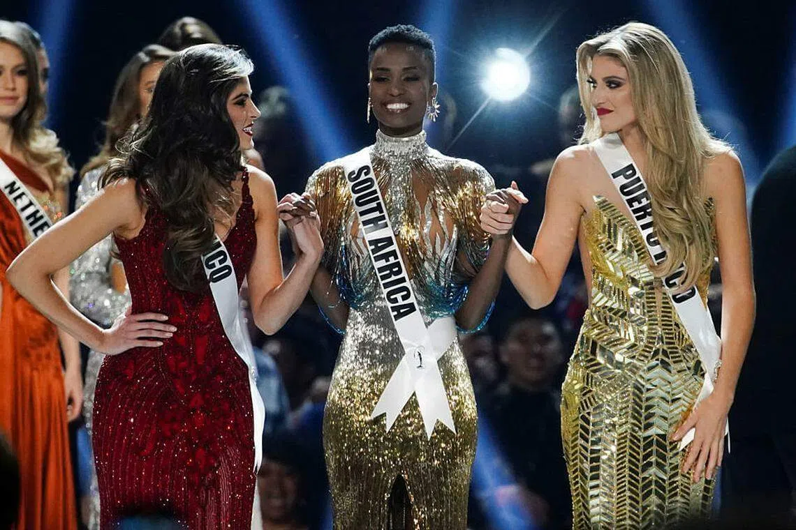 S African model crowned 2019 Miss Universe