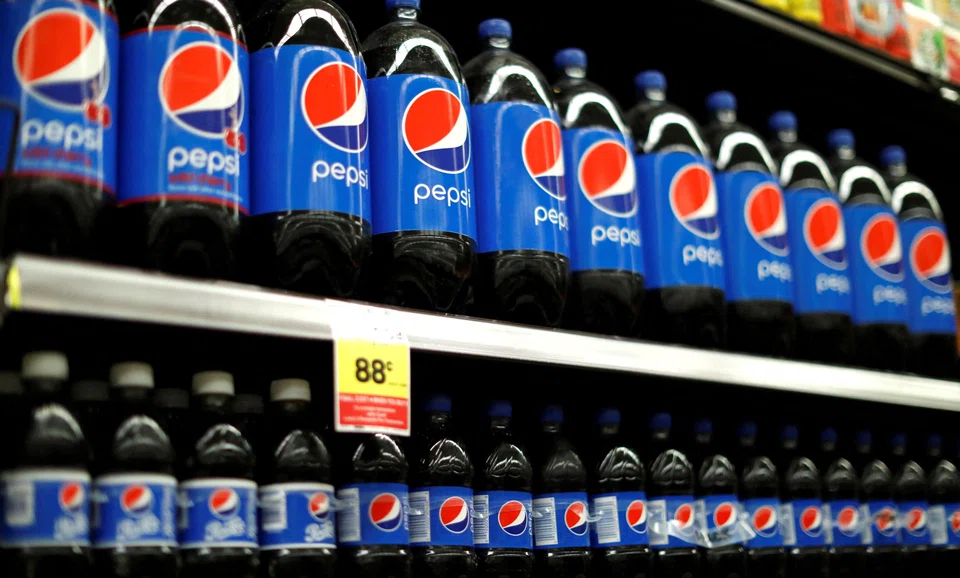 PepsiCo’s net revenue rises nearly 7 per cent to US$23.45 billion, edging past estimates of US$23.39 billion.
