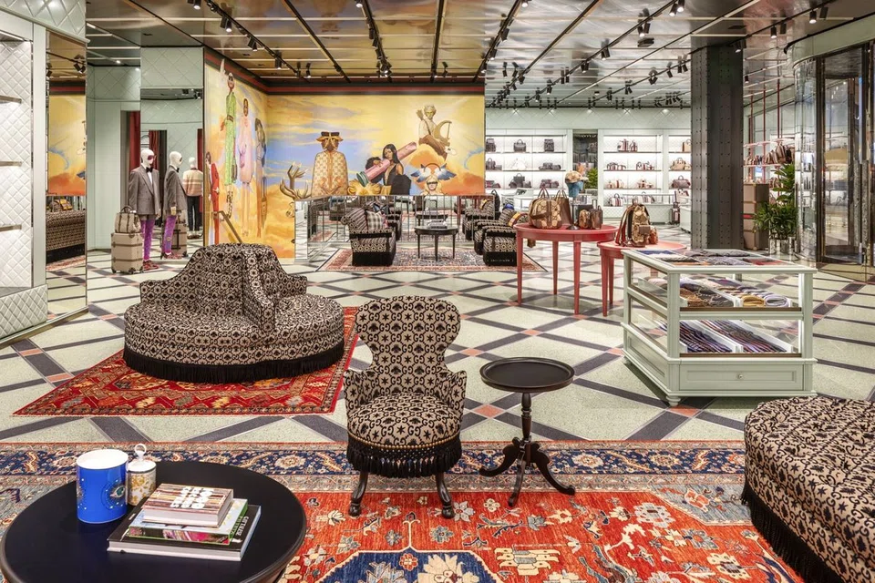 GUCCI will accept payments in cryptocurrencies in the US starting this month, as the luxury industry takes tentative steps into the digital-asset universe. 