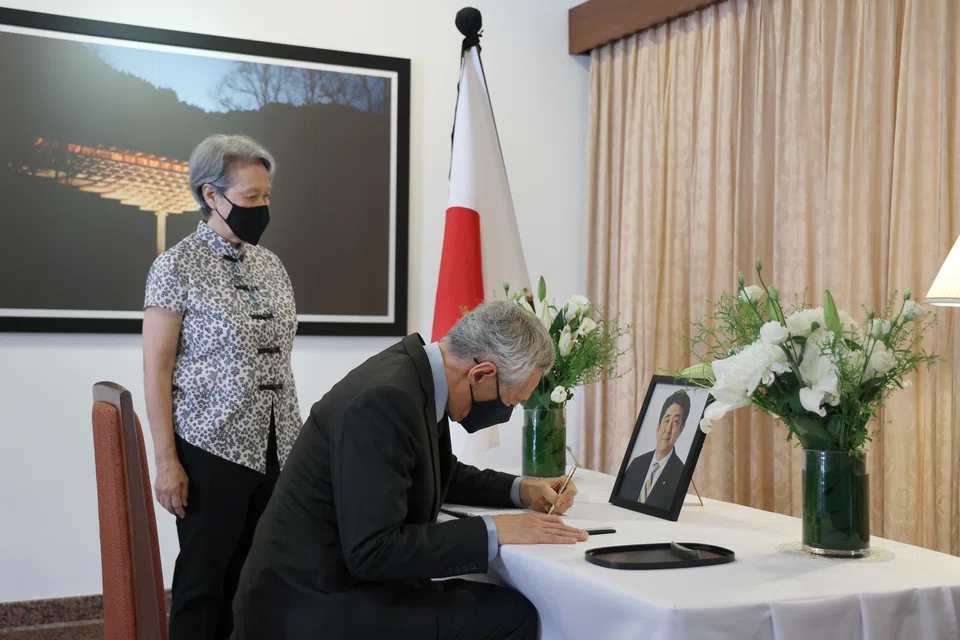 Singapore's Prime Minister Lee Hsien Loong paid his respects and signed the condolence book for former Japanese Prime Minister Abe Shinzo at the residence of Ambassador Yamazaki Jun on Tuesday (Jul 12) morning. He was accompanied by his wife Ho Ching.