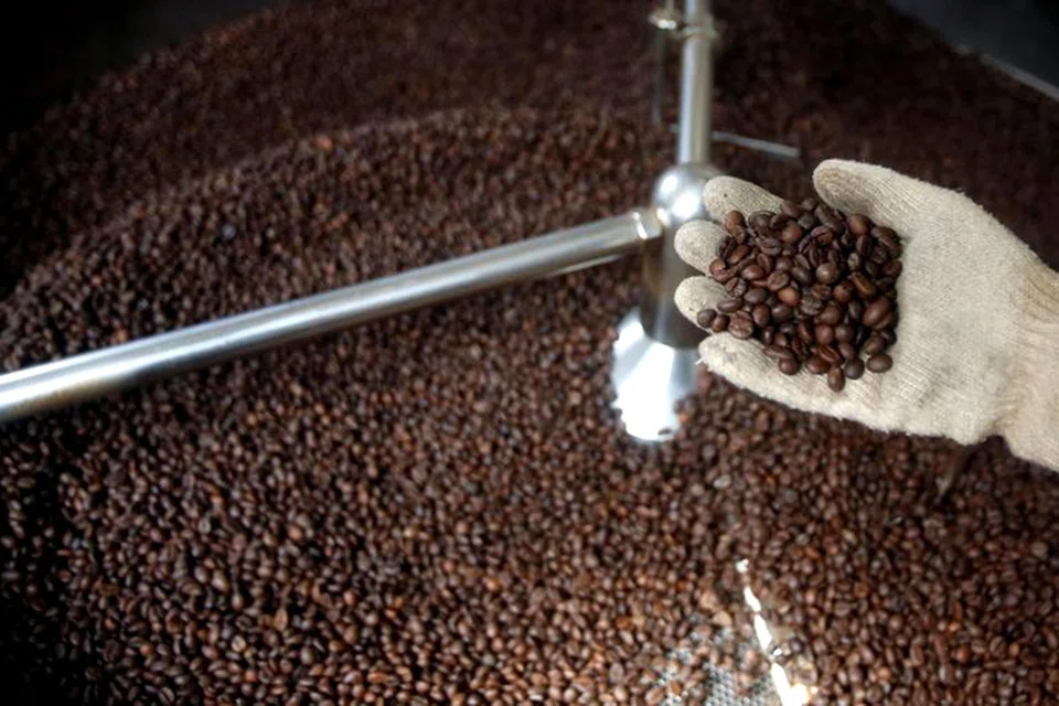 Global production is seen rising by 6.6 million bags to 172.8 million in 2022/23 with consumption just 800,000 bags higher than the prior season at 167.9 million.