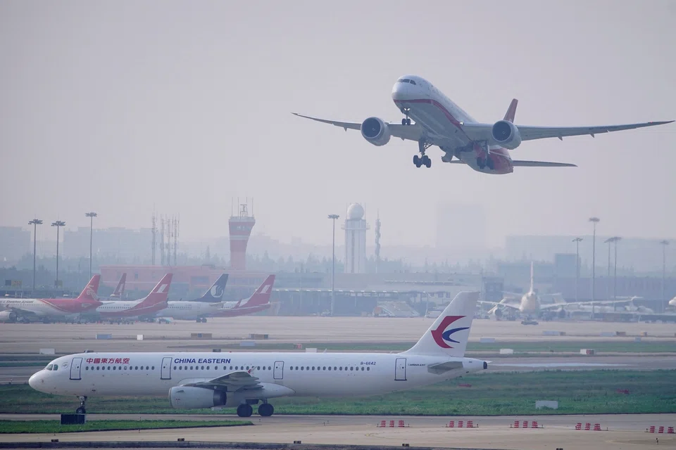 China Eastern Airlines said its net loss reached 10.9 billion yuan in the quarter, higher than the 7.8 billion yuan loss in the first quarter.