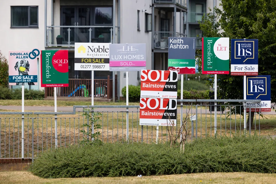 While mortgage rates have eased in recent months, home buyers and those who refinance their mortgages still must pay much higher costs than they did a year ago.