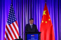 President Xi Jinping told American executives in San Francisco that the world needs China and the US to work together, and it is wrong to view China as a threat and play a zero-sum game against it.