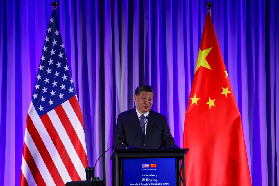 President Xi Jinping told American executives in San Francisco that the world needs China and the US to work together, and it is wrong to view China as a threat and play a zero-sum game against it.
