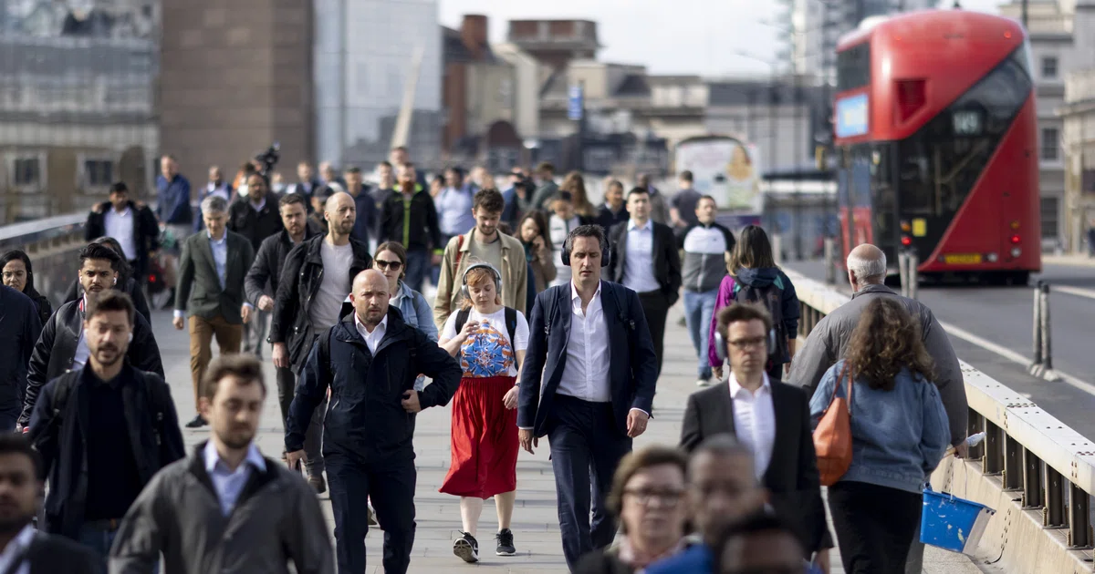 UK labour shortages may cost economy £30b a year, REC says - The ...
