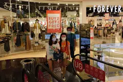 An individual who invests funds worth US$350,000 into shares of public companies, savings or deposit accounts or government bonds is eligible for a five-year stay, or US$700,000 for 10 years, according to a press release Saturday (Sep 2) citing Indonesia Director General of Immigration Silmy Karim.