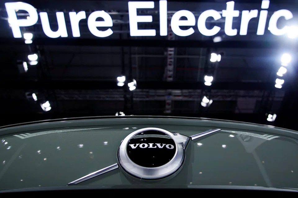 Volvo has announced an objective to make its entire lineup fully electric by 2030.