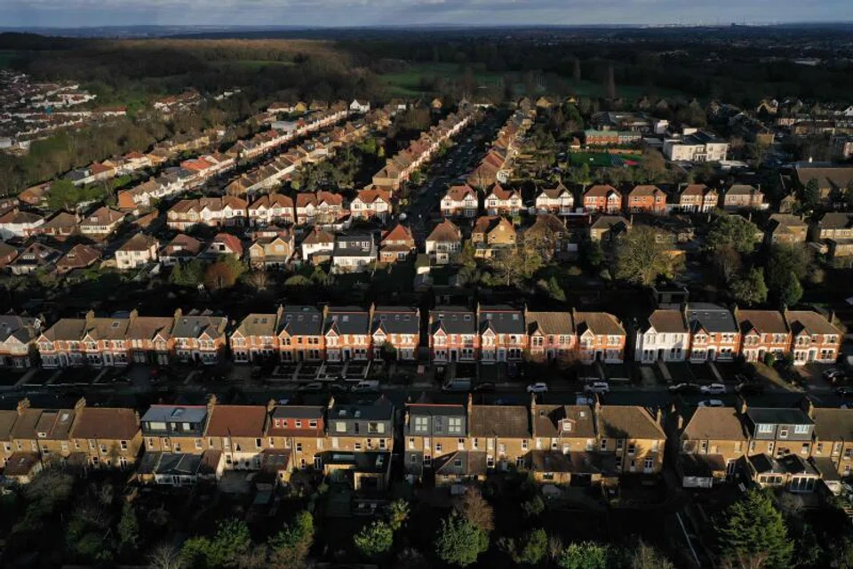 More than 18,000 offshore companies together hold almost 52,000 properties in England and Wales, says the Transparency International report.