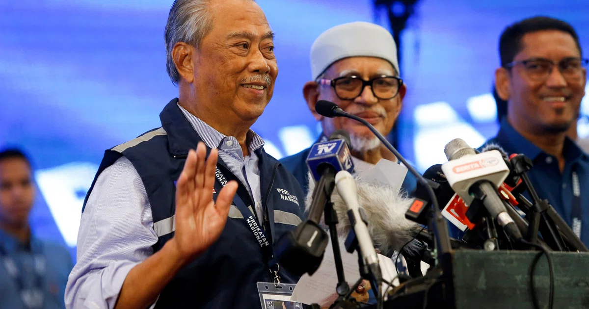 Muhyiddin sends support letters to King as Anwar seeks out Zahid - The ...