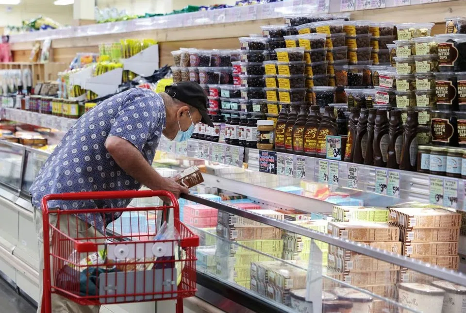 The consumer price index (CPI) edged up 0.1 per cent in December rather than dipping 0.1 per cent as reported last month, the Labor Department’s annual benchmark revisions of CPI data showed. 