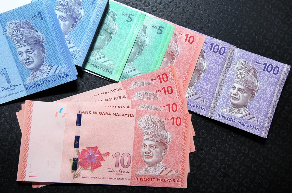 Analysts say the changing sentiment in local markets and recent developments surrounding domestic issues have led to outflows of foreign funds, which have caused the ringgit to weaken further.