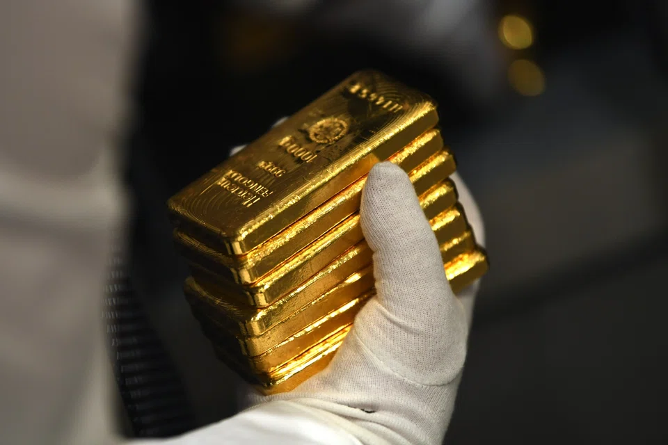 Spot gold slipped 1.2 per cent to US$1,738.28 an ounce as of 1.45 pm in New York and is set to finish the week 0.5 per cent lower. 