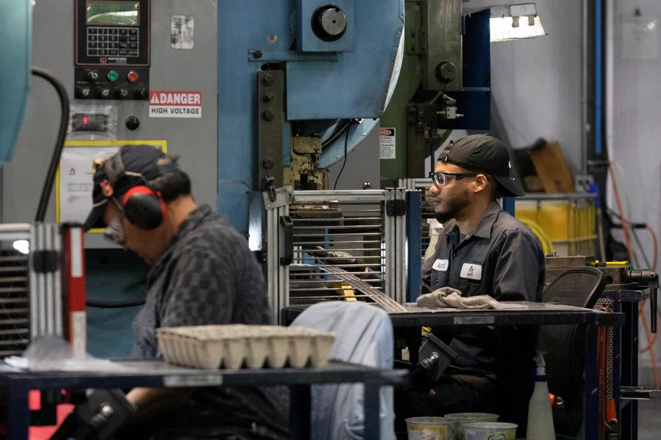 The S&P Global Canada Manufacturing Purchasing Managers’ Index (PMI) falls to a seasonally adjusted 47.5 in September, its lowest level since May 2020, from 48.0 in August.